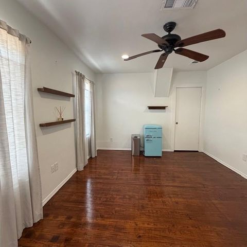 520 W 14th Street, Houston, TX 77008