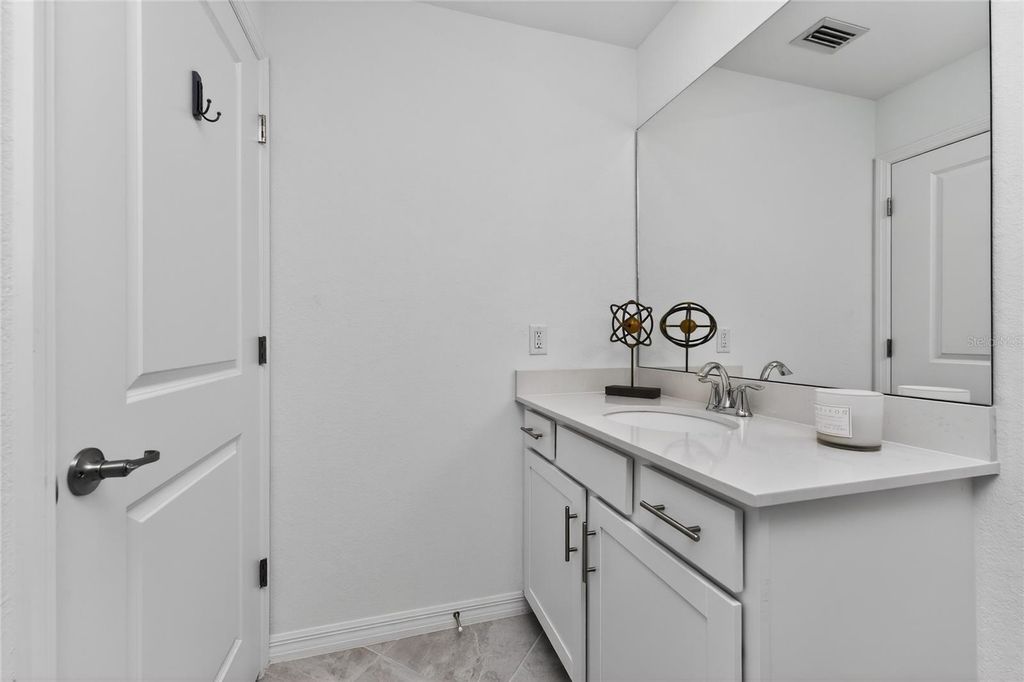 Image 19 of property listing at 14201 HERITAGE LANDING BOULEVARD 1316, Punta Gorda, FL 33955