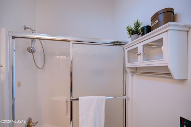 4003 S Golden Lynx Road, Green Valley, AZ 85614