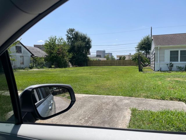 6960 Burgess Street, Houston, TX 77021