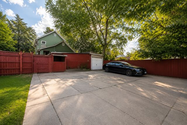 415 Buell Avenue, Joliet, IL 60435