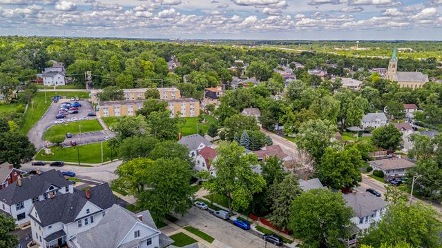 415 Buell Avenue, Joliet, IL 60435