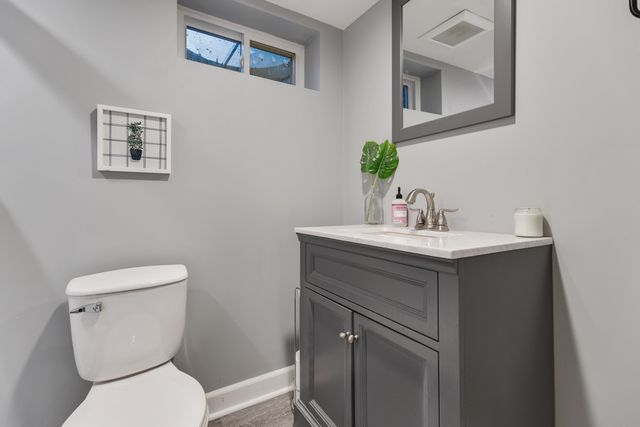 328 S 14TH Street, St. Charles, IL 60174