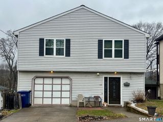 132 Howard Avenue, Ansonia, CT 06401