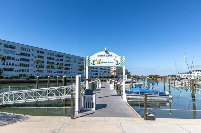 2960 59TH STREET S 105, Gulfport, FL 33707