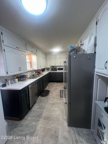 318 Sequoia Dr, Leitchfield, KY 42754