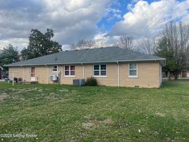 318 Sequoia Dr, Leitchfield, KY 42754