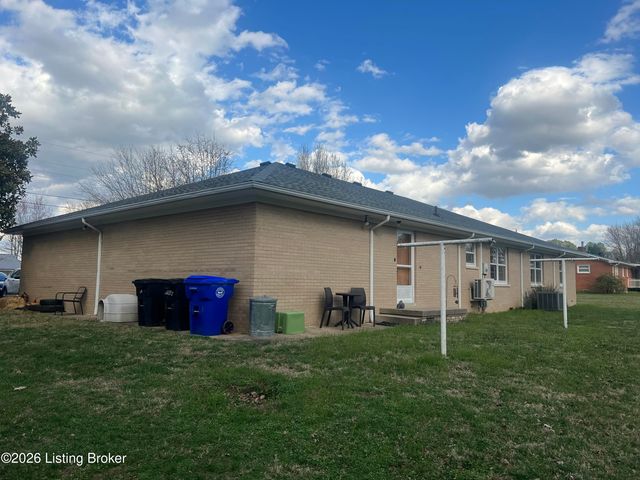 318 Sequoia Dr, Leitchfield, KY 42754