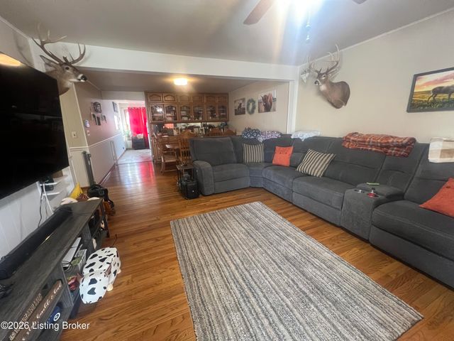 318 Sequoia Dr, Leitchfield, KY 42754