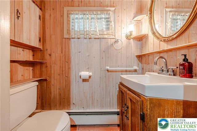 153 New Street, Hellertown Boro, PA 18055