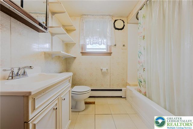153 New Street, Hellertown Boro, PA 18055