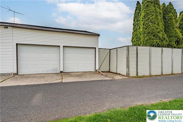 153 New Street, Hellertown Boro, PA 18055