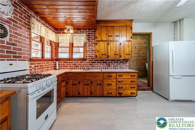 153 New Street, Hellertown Boro, PA 18055