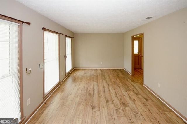 4033 Scenic Mountain Drive, Snellville, GA 30039