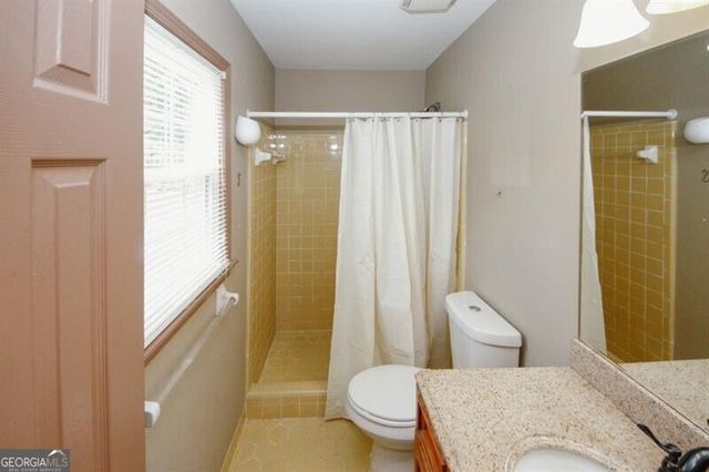 4033 Scenic Mountain Drive, Snellville, GA 30039