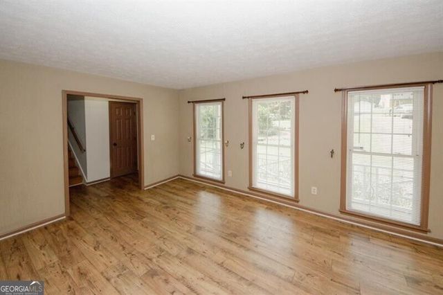 4033 Scenic Mountain Drive, Snellville, GA 30039