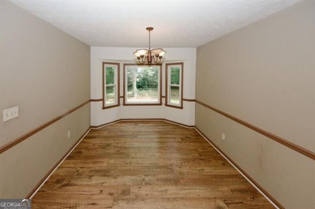 4033 Scenic Mountain Drive, Snellville, GA 30039
