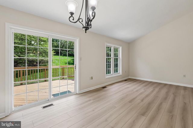 2701 REIGN ST, Herndon, VA 20171