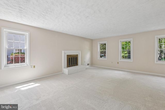 2701 REIGN ST, Herndon, VA 20171