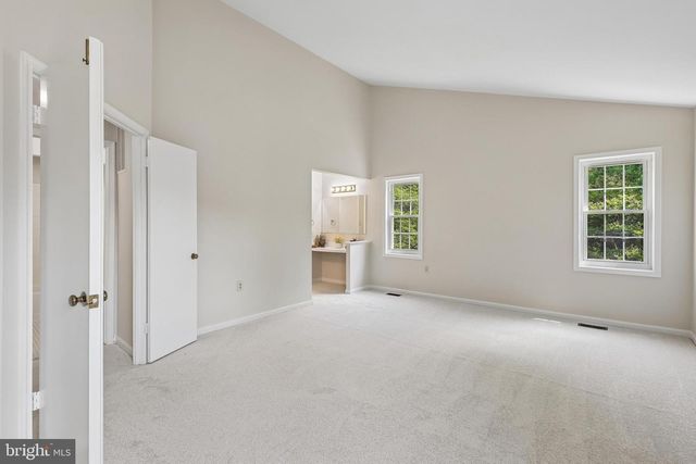 2701 REIGN ST, Herndon, VA 20171