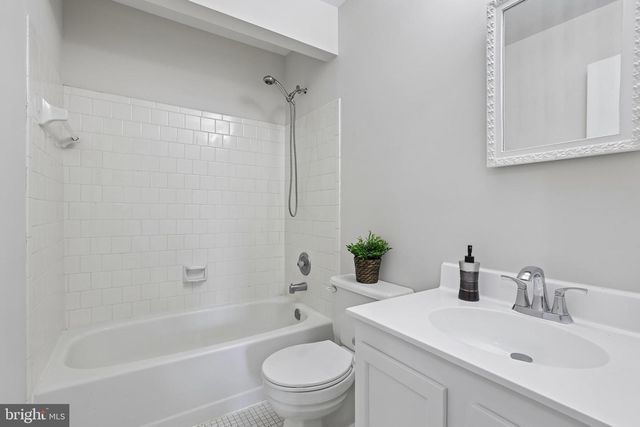 2701 REIGN ST, Herndon, VA 20171