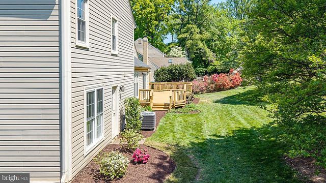2701 REIGN ST, Herndon, VA 20171