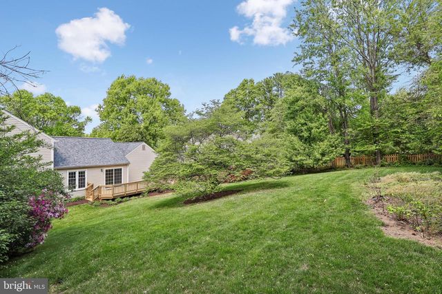 2701 REIGN ST, Herndon, VA 20171