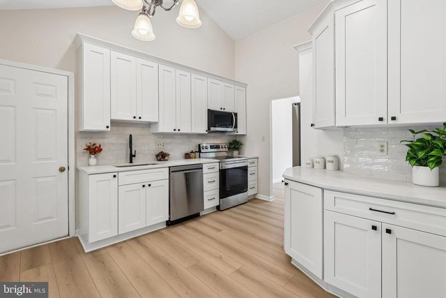2701 REIGN ST, Herndon, VA 20171