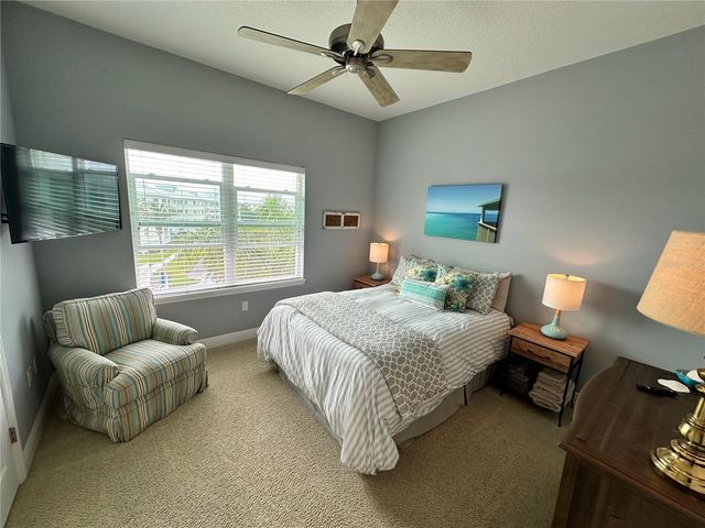 7730 34TH AVE W 303, Bradenton, FL 34209