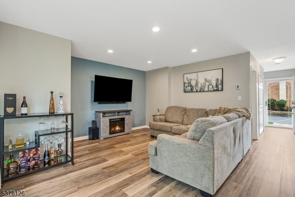 Image 2 of property listing at 595 Auten Road 5, Hillsborough Twp., NJ 08844