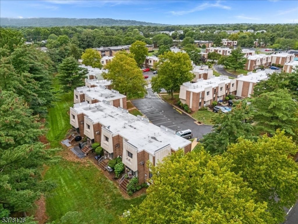 Image 20 of property listing at 595 Auten Road 5, Hillsborough Twp., NJ 08844