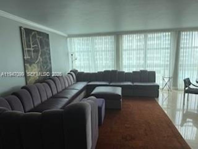 5055 Collins Ave 5C, Miami Beach, FL 33140