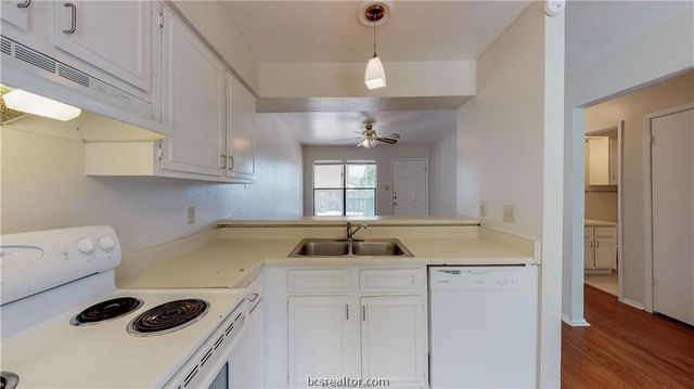 307 Manuel Drive C, College Station, TX 77840