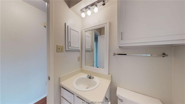 307 Manuel Drive C, College Station, TX 77840