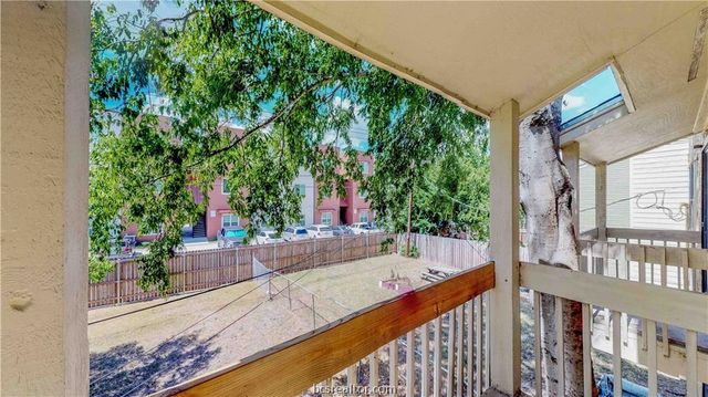 307 Manuel Drive C, College Station, TX 77840