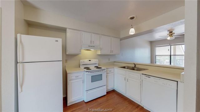 307 Manuel Drive C, College Station, TX 77840