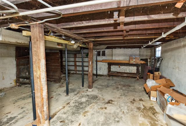 328 Forest Avenue, Des Moines, IA 50314