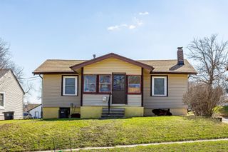 328 Forest Avenue, Des Moines, IA 50314