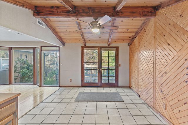 301 Canyon Drive, Grants Pass, OR 97527