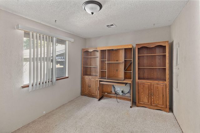 301 Canyon Drive, Grants Pass, OR 97527