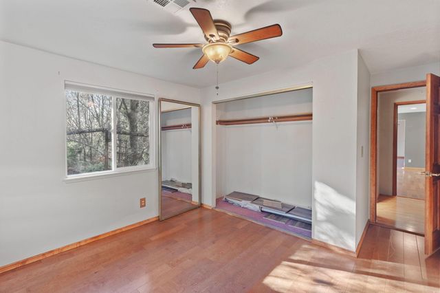 301 Canyon Drive, Grants Pass, OR 97527