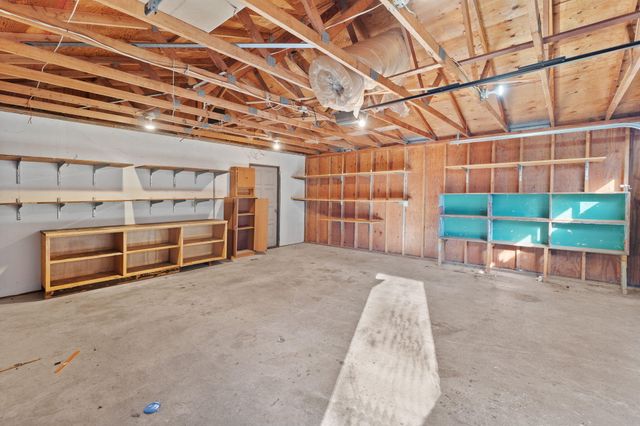 301 Canyon Drive, Grants Pass, OR 97527