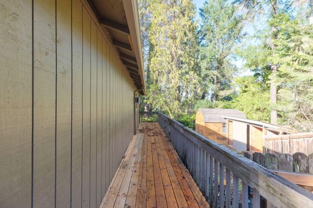 301 Canyon Drive, Grants Pass, OR 97527