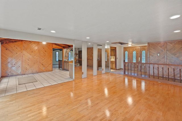 301 Canyon Drive, Grants Pass, OR 97527