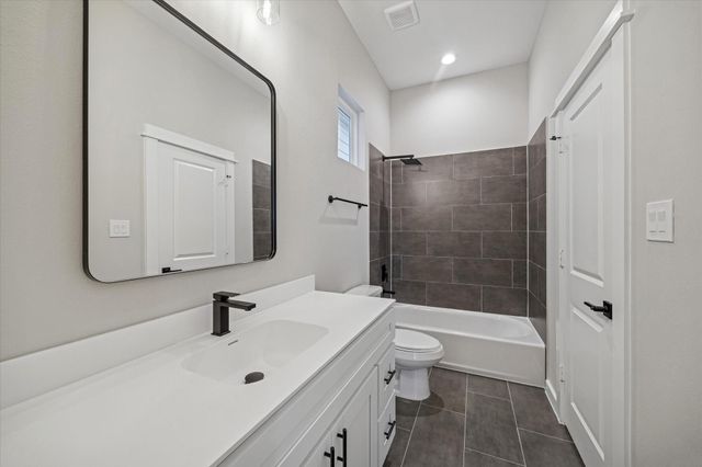 11307 Stonework Grove Lane, Houston, TX 77076