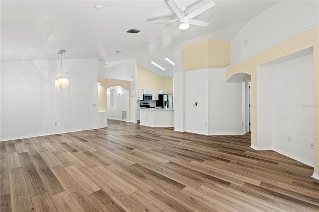 10140 SOMERSBY DRIVE, Riverview, FL 33578