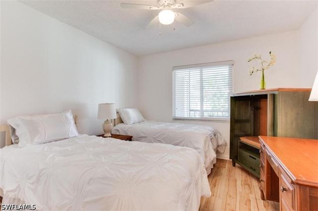 4321 27th CT SW 202, Naples, FL 34116