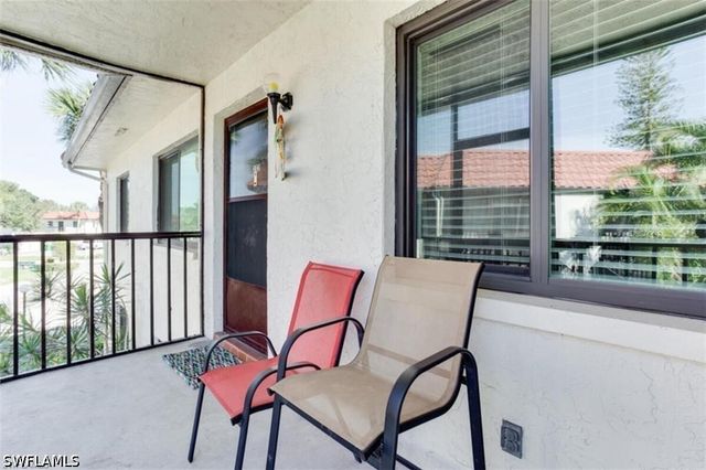 4321 27th CT SW 202, Naples, FL 34116