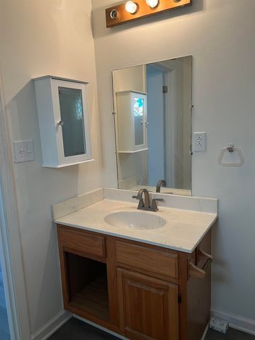 1685 FAIRWAY DR, Saulsbury, TN 38067