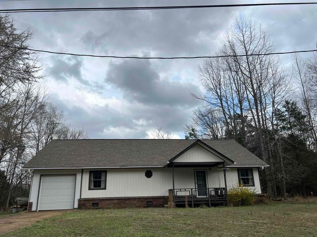 1685 FAIRWAY DR, Saulsbury, TN 38067